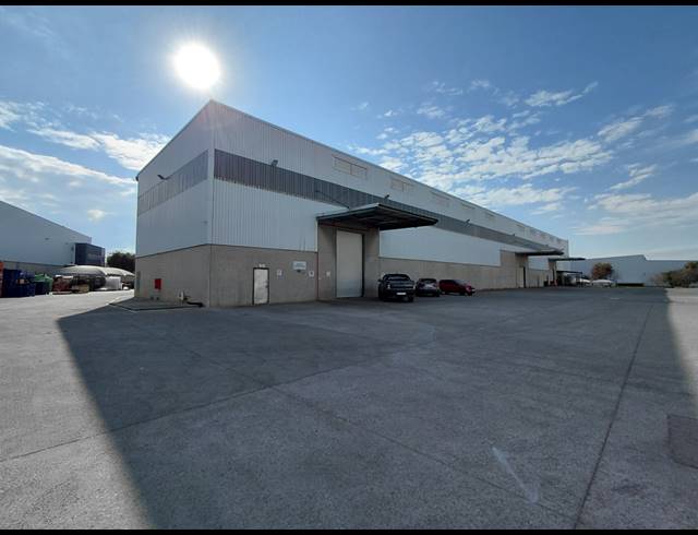 927M² WAREHOUSE TO LET IN POMONA